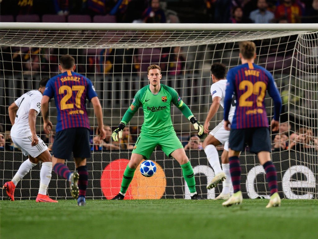 西亚卡姆29+7难救主，杜伦31+15助活塞豪取10连胜轻取步行者